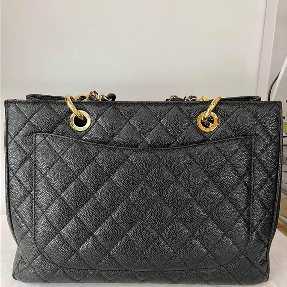 Chanel GST(caviar leather/gold hardware)complete inclusion - Picture 3 of 9